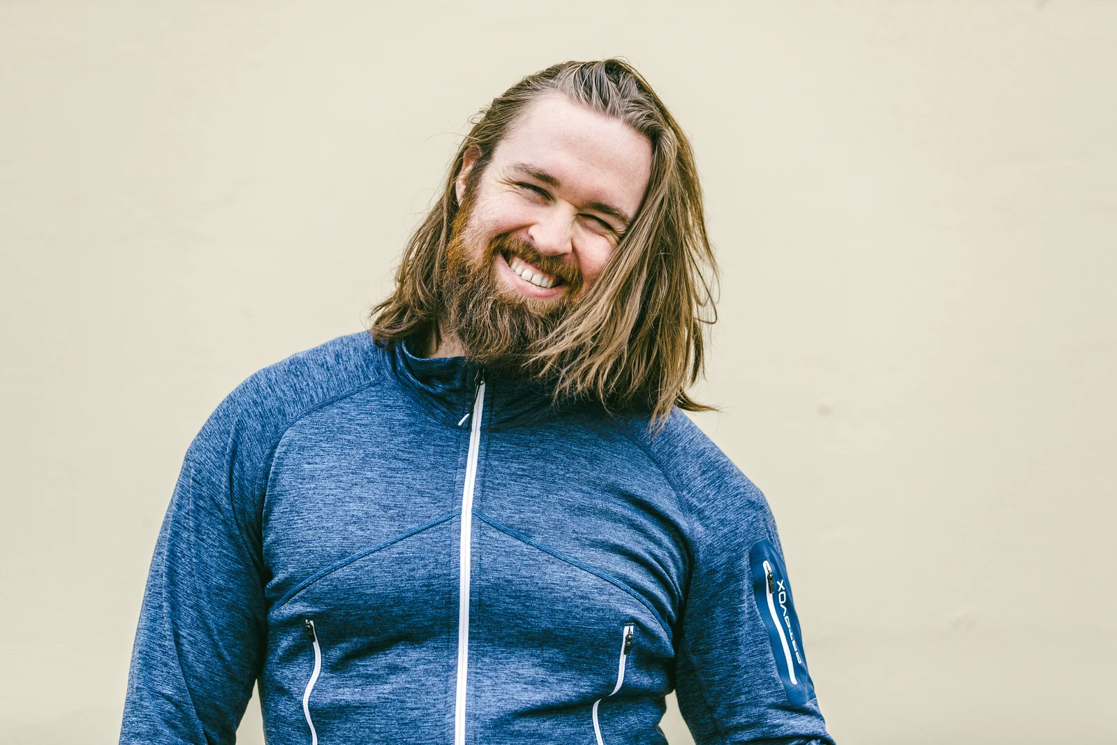 Svein Erik Gjøsund smiler mot kamera.